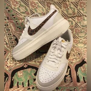 Nike Court Vision Alta - woman’s 8.5